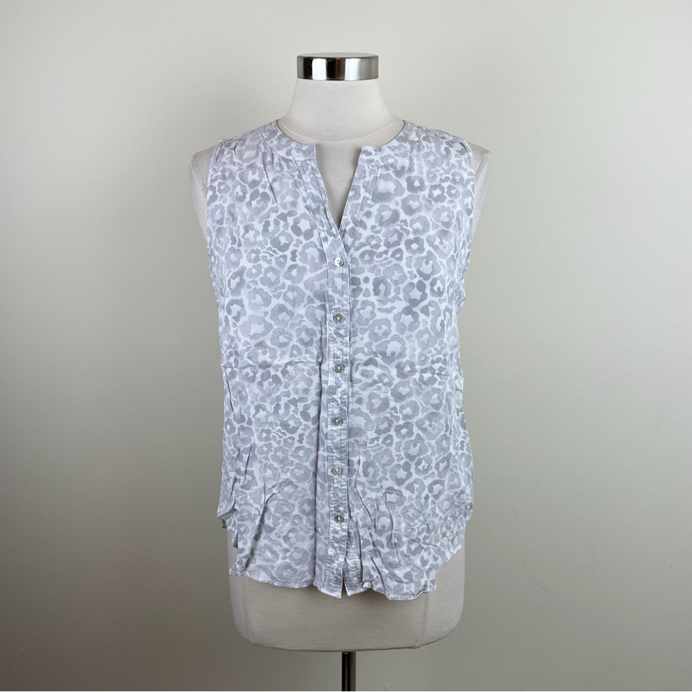 Jane and Delancey White Gray Leopard Animal Print Top Women Medium